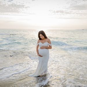 Maternity fishtail/mermaid lace gown in ivory.